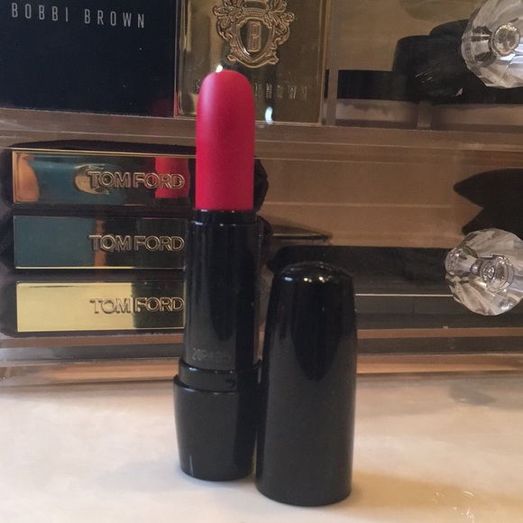Lancôme Color Design Lipstick Shade: Red Haute - Picture 1 of 9